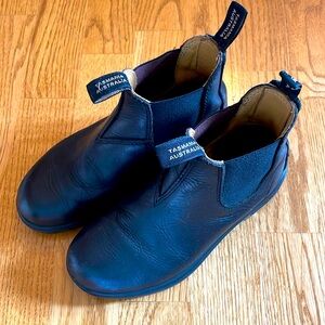 Blundstone boots black kids size 2